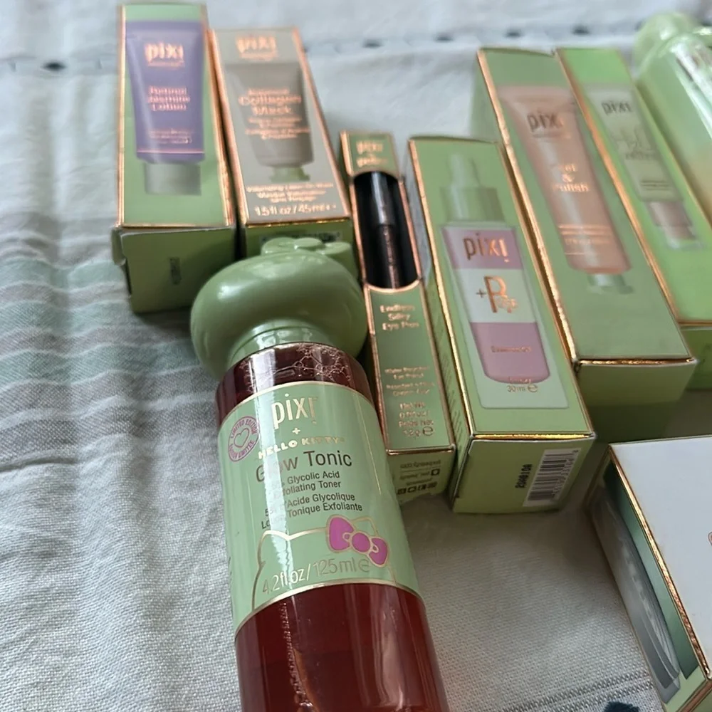 Pixi bundle pieces